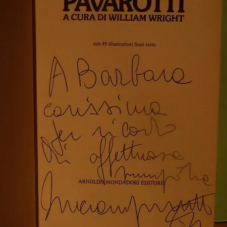 Casa Pavarotti روما